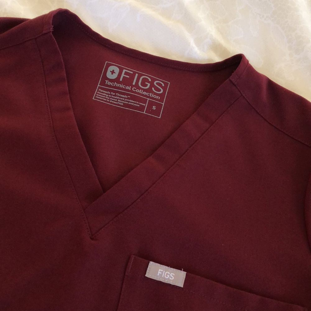 Figs Catarina Scrub Top in Burgundy